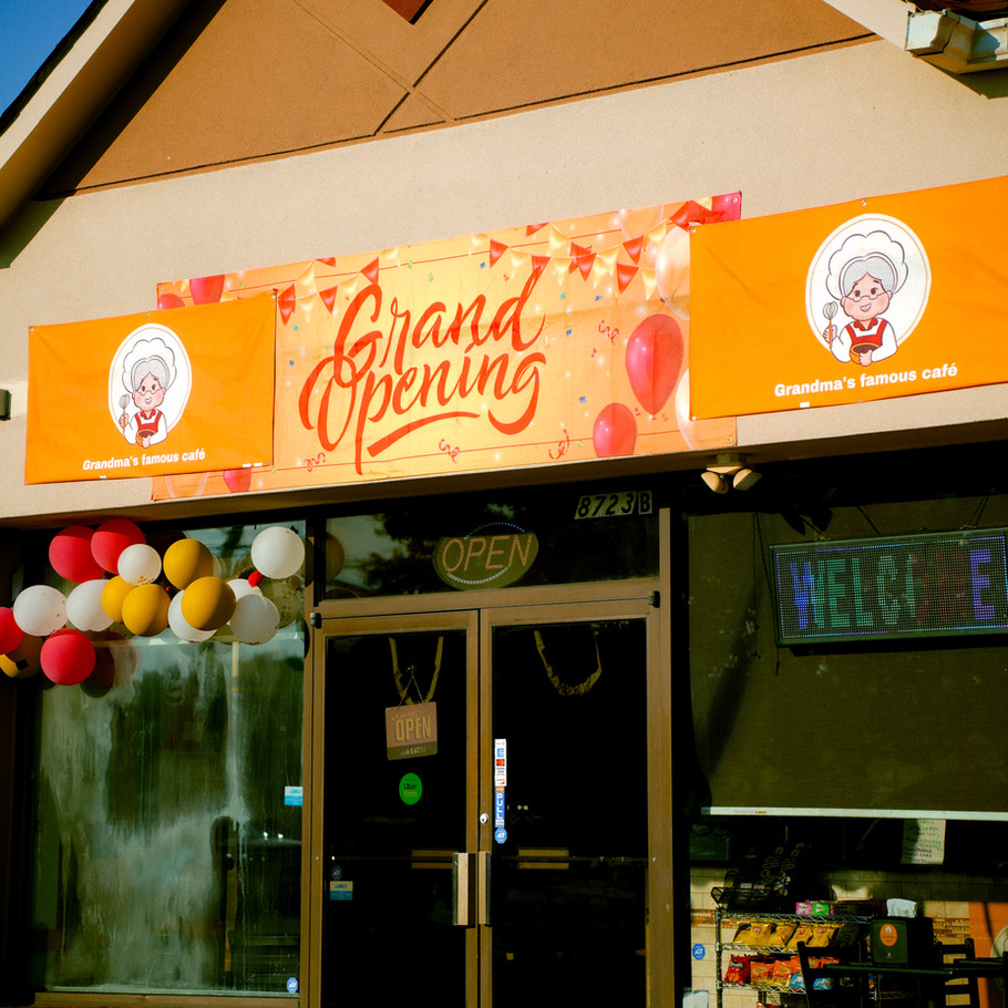 Grandmas Famous Cafe